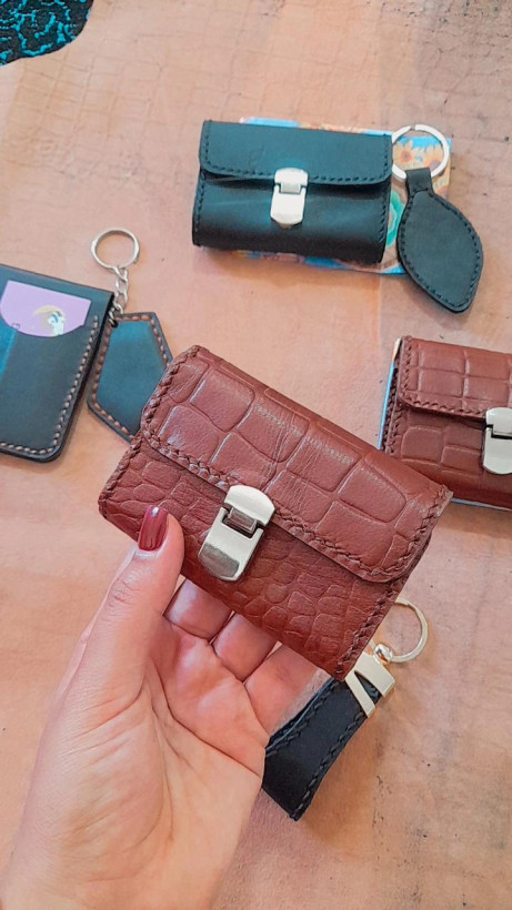 جاکارتی چرمی مدل آکاردئونی